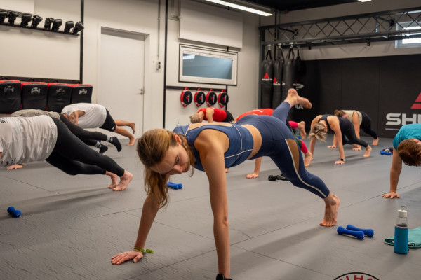 CHRISTMAS POWER BURN BOOTCAMP und PILATES