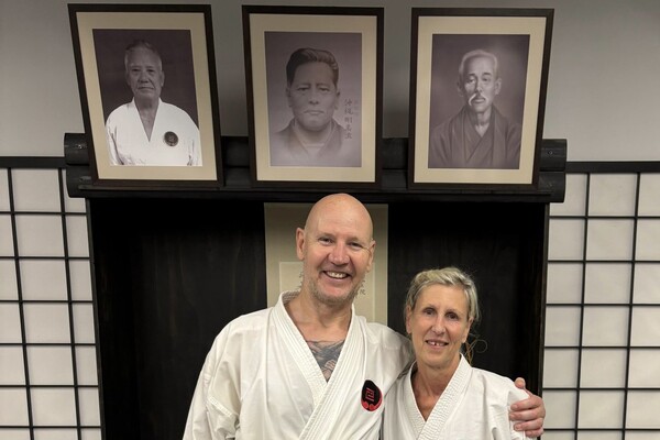 Wir haben zwei neue Schwarzgurte in unserem Dojo