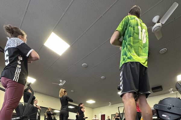 CHRISTMAS POWER BURN BOOTCAMP und PILATES