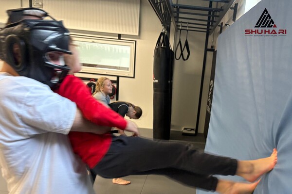 Erfolgreiches Selbstverteidigungs - Wochenende