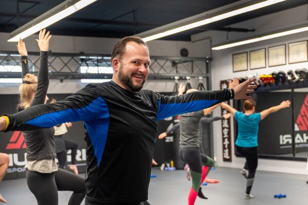 CHRISTMAS POWER BURN BOOTCAMP und PILATES