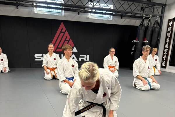 Wir haben zwei neue Schwarzgurte in unserem Dojo