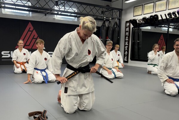 Wir haben zwei neue Schwarzgurte in unserem Dojo