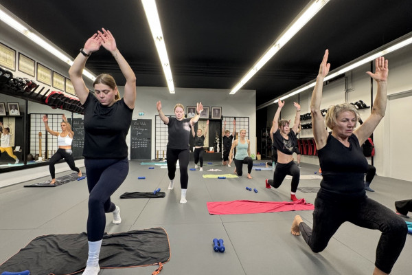CHRISTMAS POWER BURN BOOTCAMP und PILATES