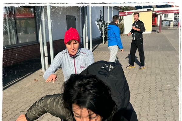 Erfolgreiches Selbstverteidigungs - Wochenende