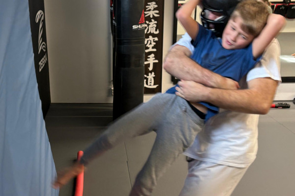 Erfolgreiches Selbstverteidigungs - Wochenende