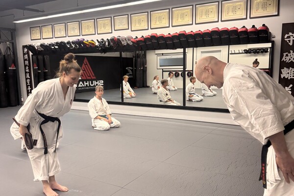 Wir haben zwei neue Schwarzgurte in unserem Dojo