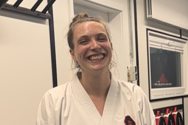 Wir haben zwei neue Schwarzgurte in unserem Dojo